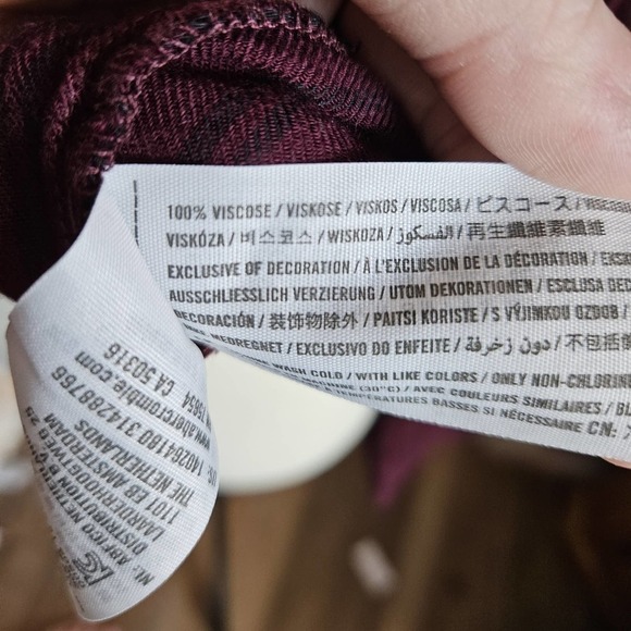 Abercrombie‎ and Fitch cropped collared top in burgandy purple Size small - Picture 5 of 7